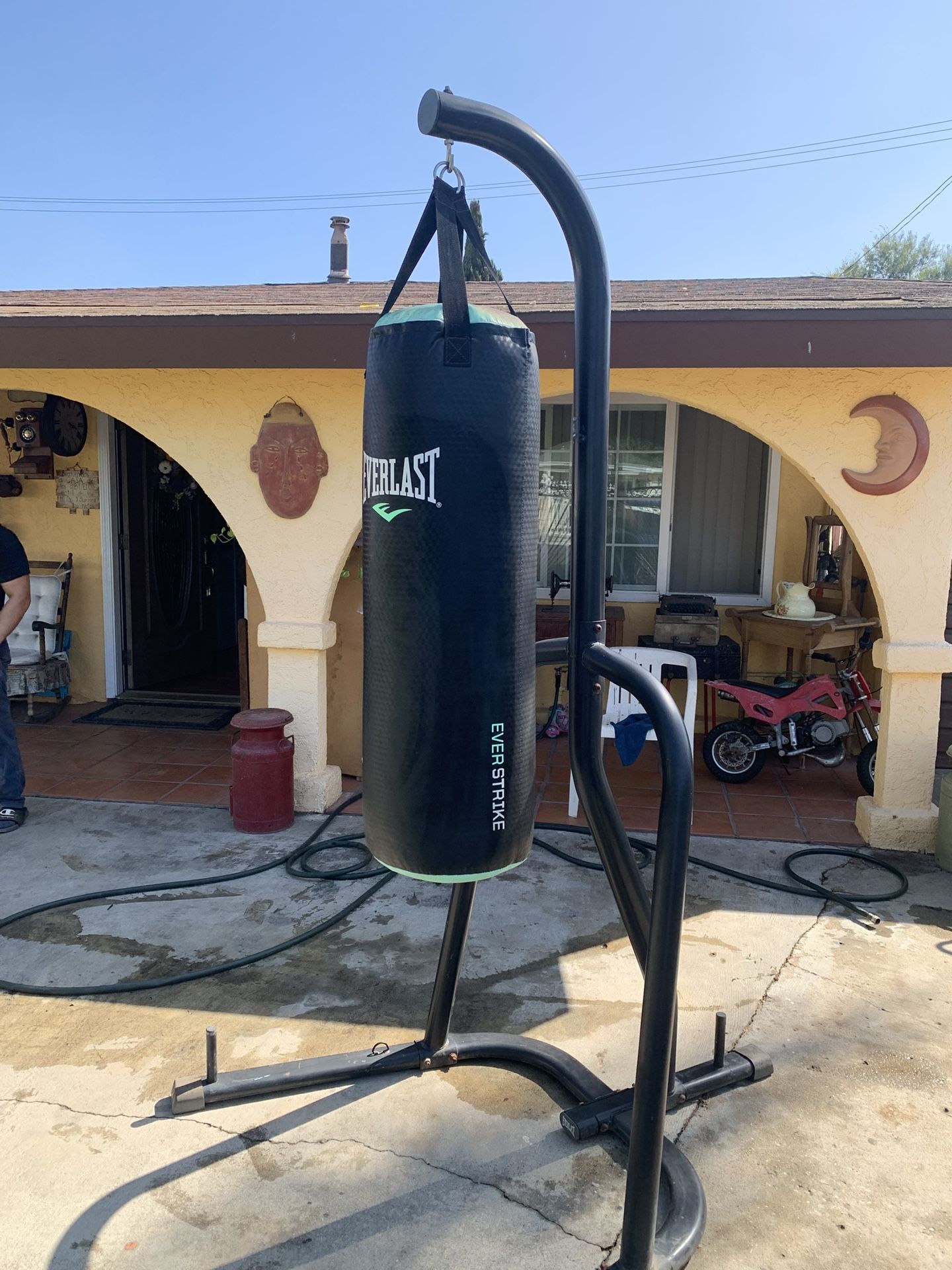 Punching Bag N Stand 
