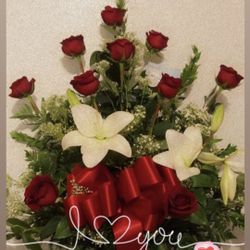 12 Dzn Roses 