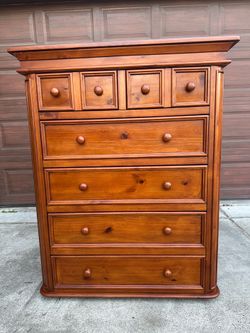 Westwood Design Cypress Point 6-drawer chest-drawer