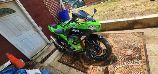 2020 Ninja 400 KRT w/abs... 1 owner... Clean title