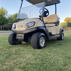 2019 Golf Cart with New Batteries 