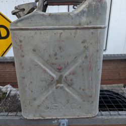 USMC Old Metal Gas Can