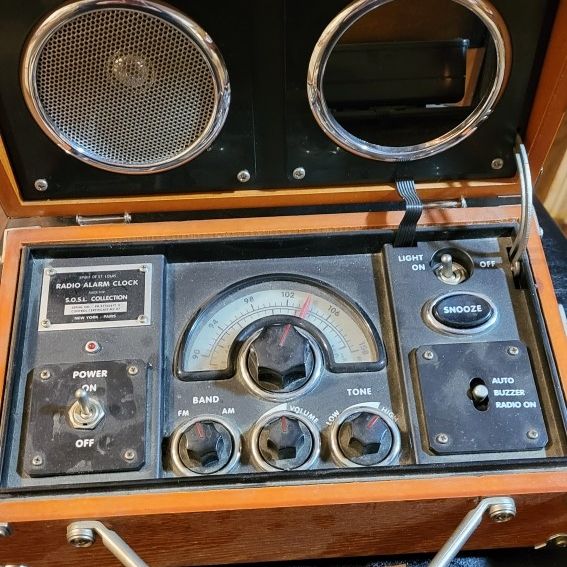 Vintage radio alarm clock SOS L collection Spirit of Saint Louis
