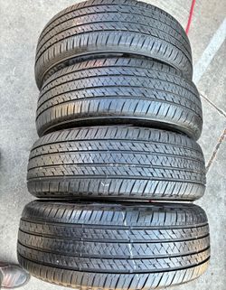 215 55 17 Bridgestone I'm selling this set of tires with 80% life left on all 4