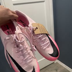 Size 9// Nike Men’s Zoom Mercurial Vapor 15 Academy FG/MG