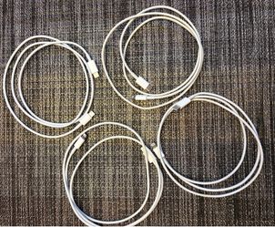 (4) USB C - Apple Lightning cables