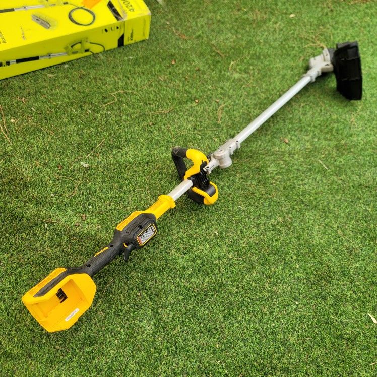 DEWALT
20V MAX 14 in. Brushless Cordless Battery Powered Foldable String Trimmer (Tool Only)