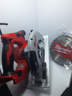 Milwaukee Brushless Circular Saw with Framing Blade