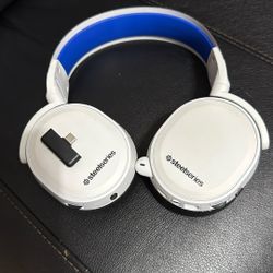 STEELSERIES Arctis 7P+ Wireless Gaming Headset Works with PS5,PS4,PC,Android