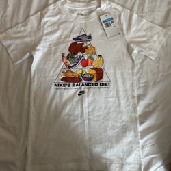 Size M Nike White Kid Tee