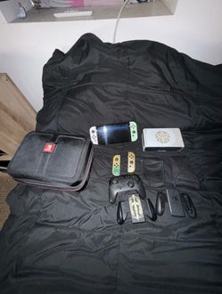 Nintendo Switch TOTK Edition (With Extra Set of Joycons and Accessories)