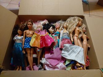 Box of barbie  dolls