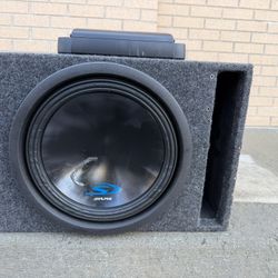 Must Hear 12"Alpine Type S in ported box and Alpine 500w mono amp