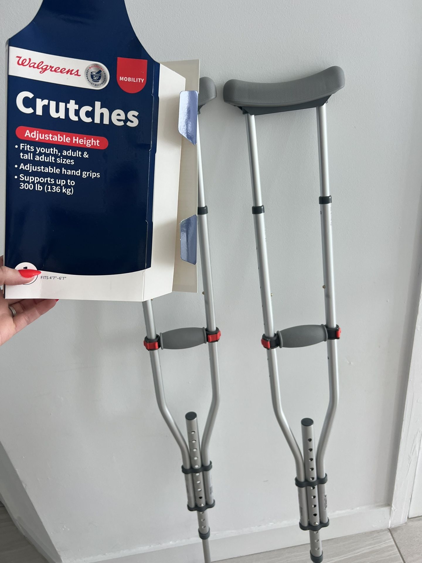 Crutches- Only Used Twice.