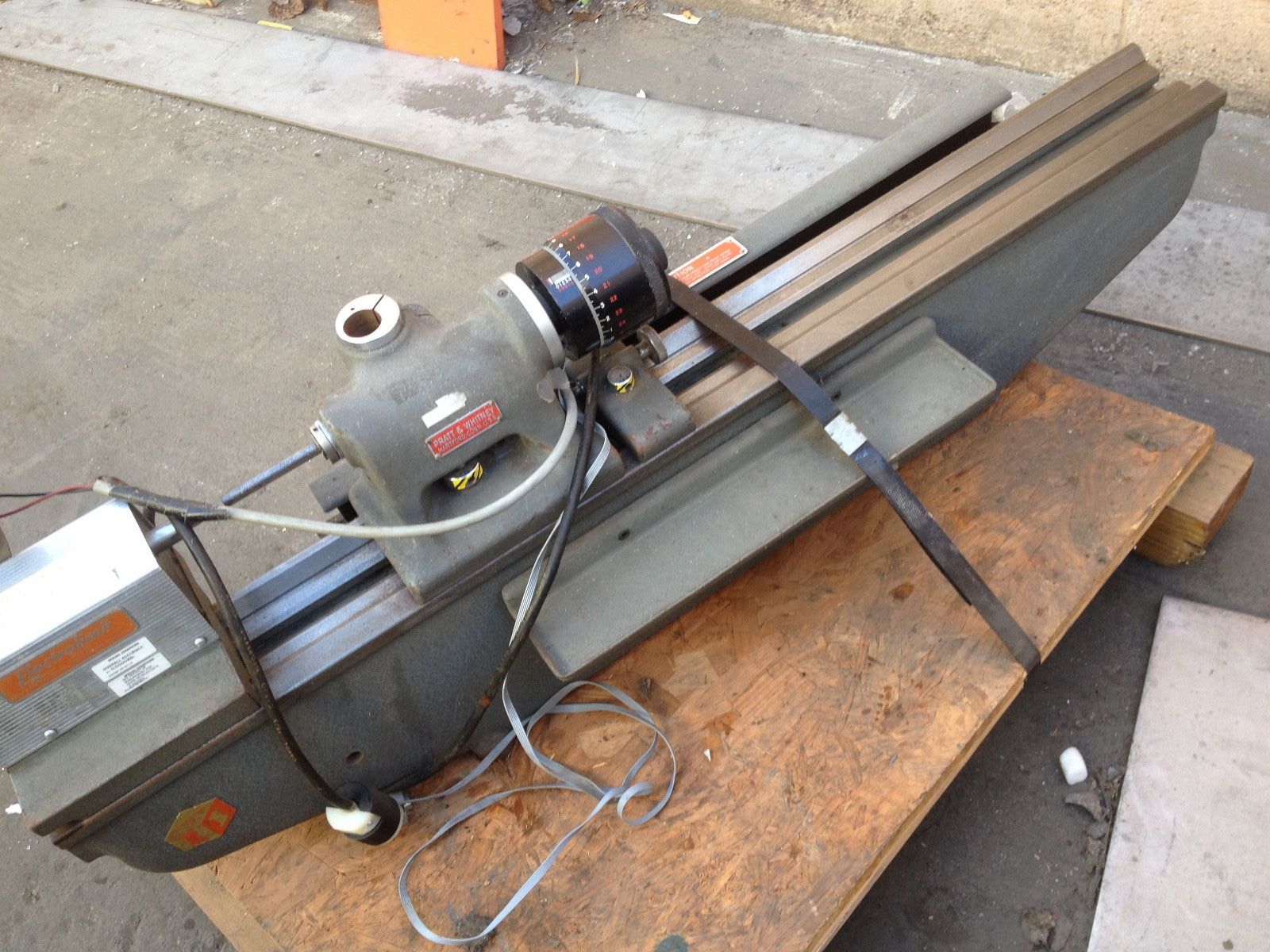 PRATT & WHITNEY CO. ELECTROLIMIT GAGE UNIVERSAL 