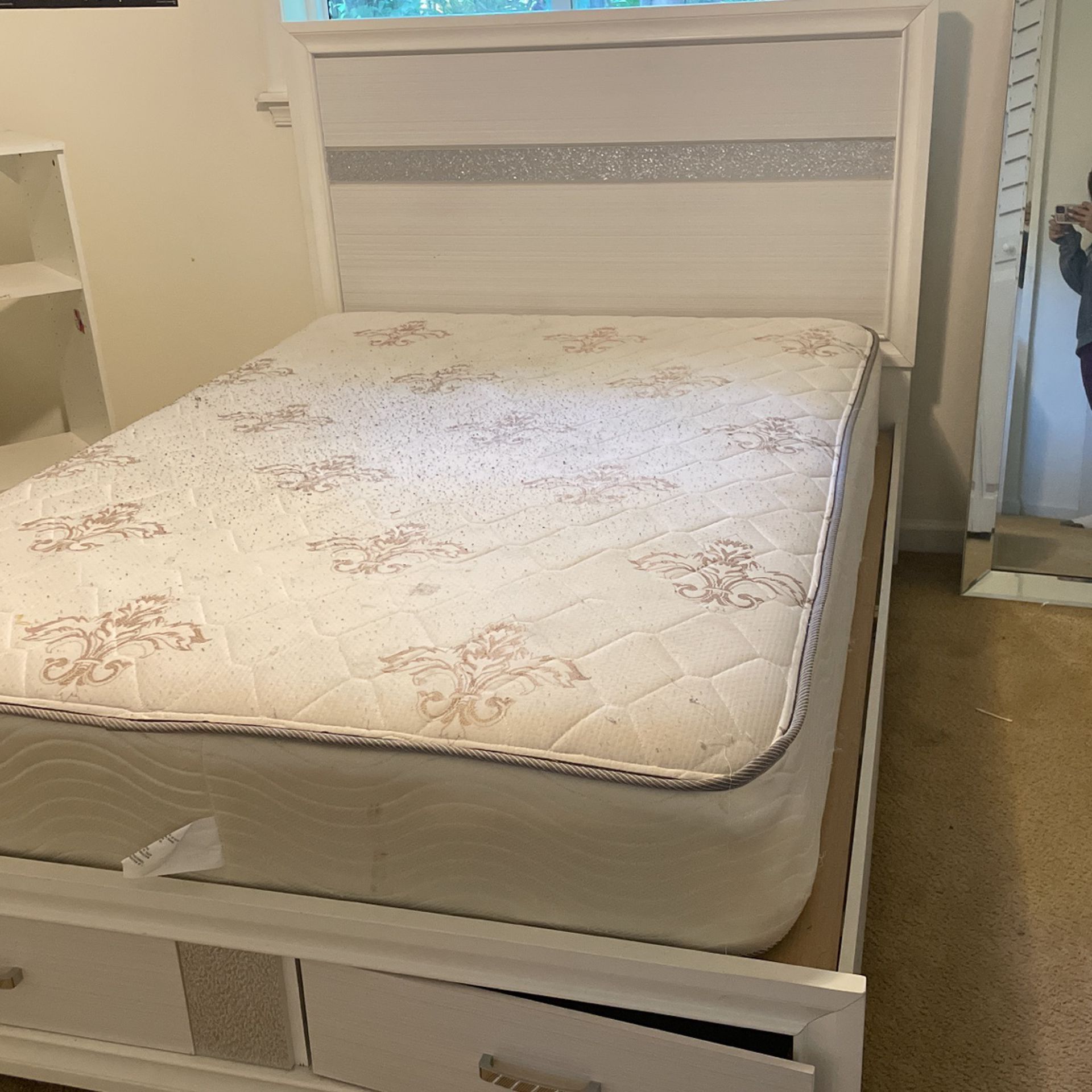 Bed Room Set $200 Dresser Bed frame Vanity Stool And Standing Mirror 