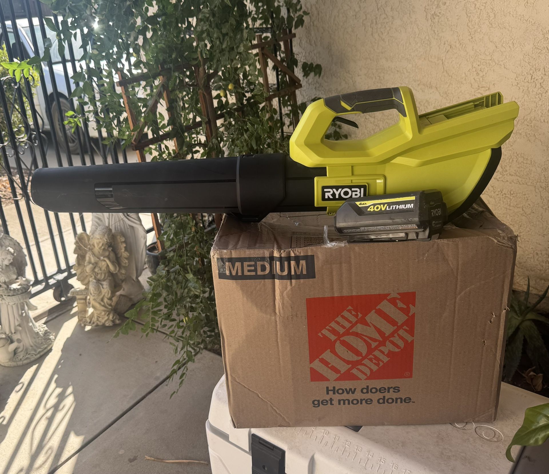 Leaf Blower