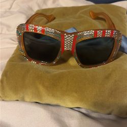 Sunglasses  Gucci