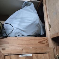 Air Mattresses.  1 Queen And 1 Twin 