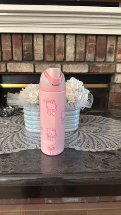Hello kitty owala
