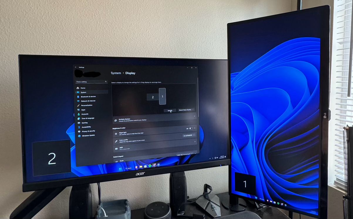 TWO MONITOR BUNDLE - 27IN & Ultrawide 25IN  Two good condition monitors for sale! Asking for 225$, my lowest is 200$, OBO Price breakdown: Acer KA270H