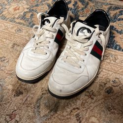 Low Top White Men’s Gucci Sneakers Size 10