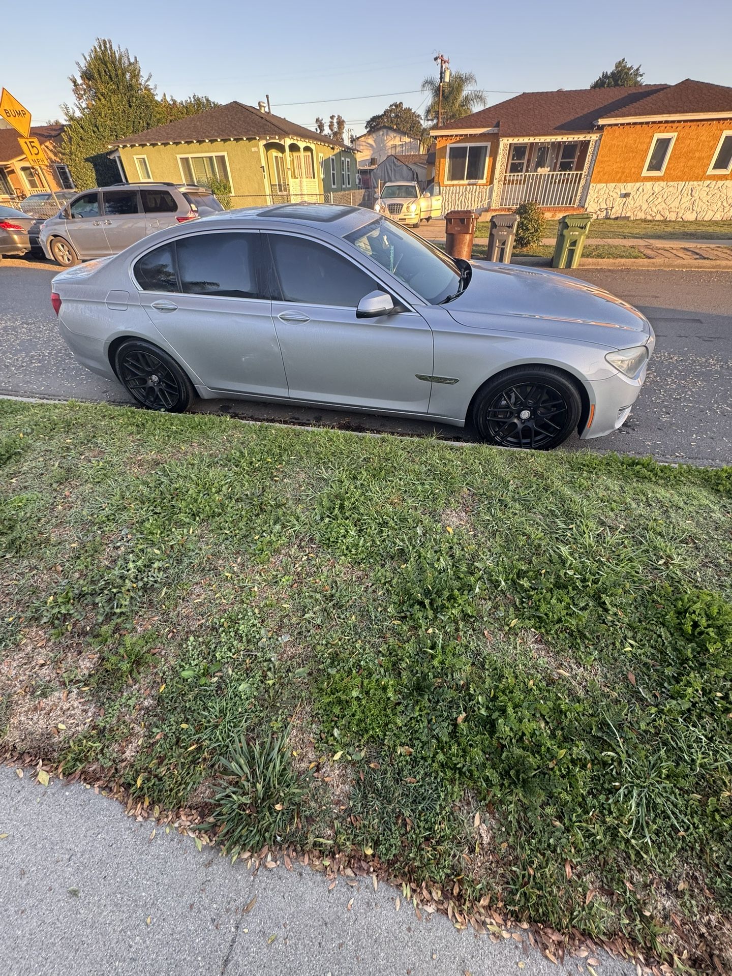 BMW 740i 2014 One Accident Reported Due To Minor Front Left Headlight Crash Shown In The Picture Car Runs Great Minor Crack On Windshield