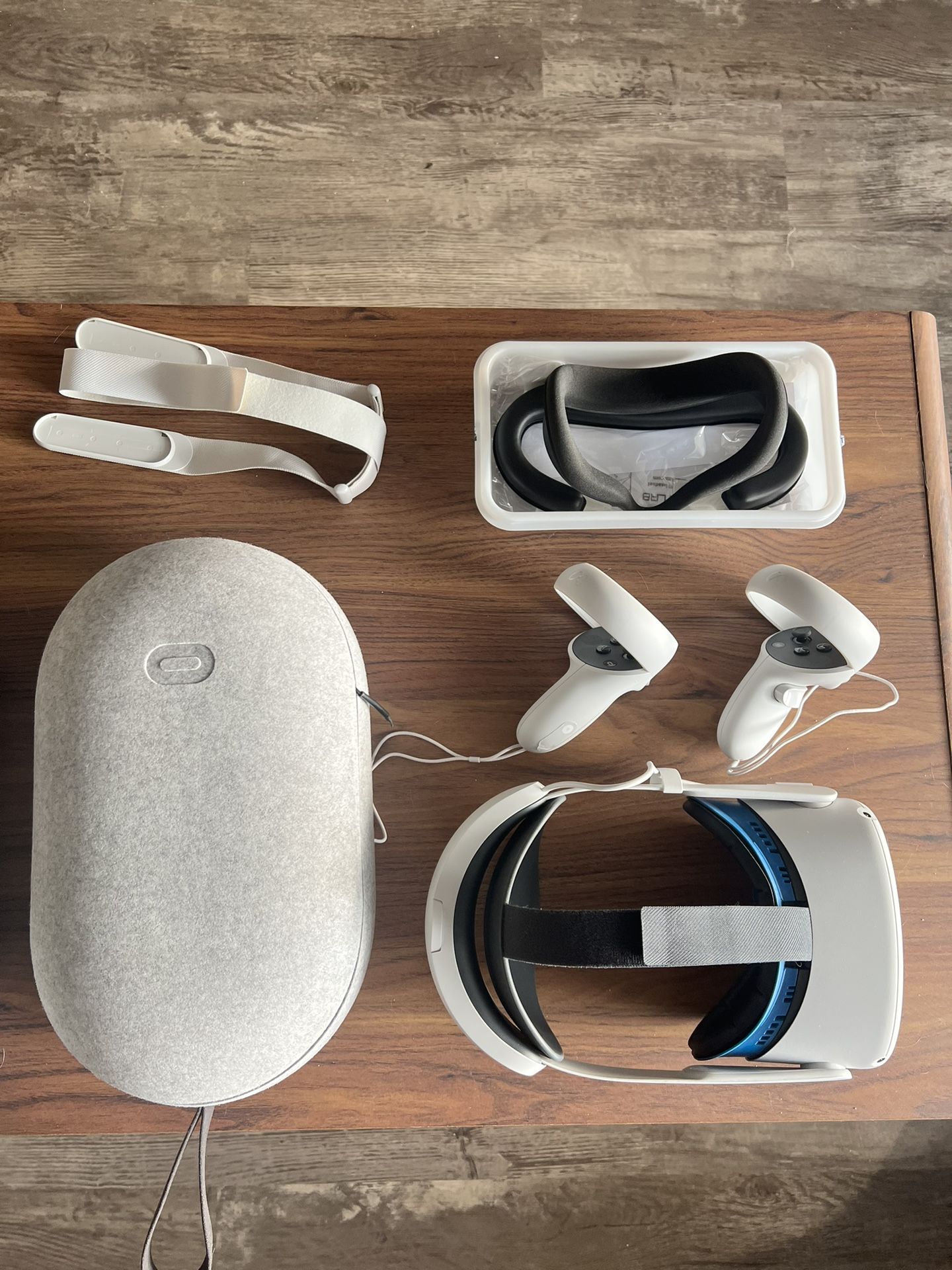 Meta Quest 2 VR Headset - 256 GB