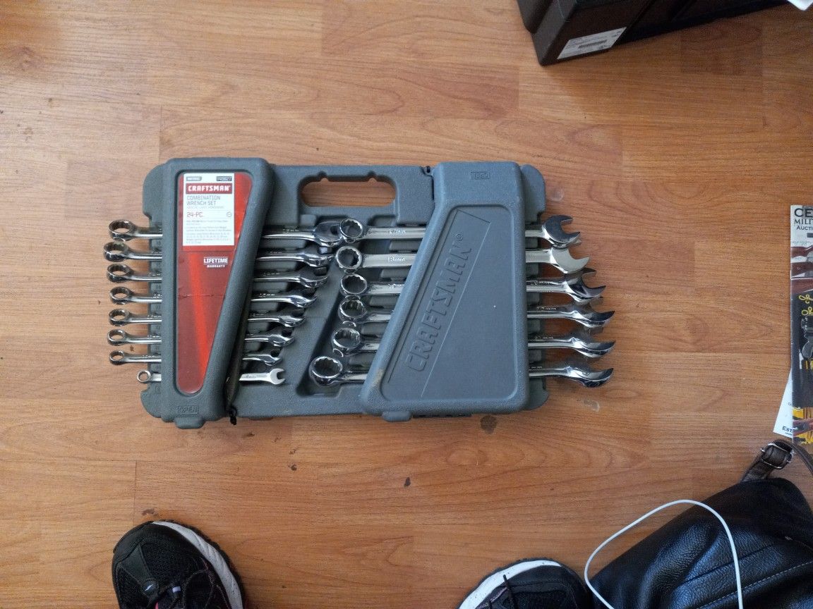 NIB New Craftsman 24 PC Wrench Set 9-49827 Metric Polished Chrome