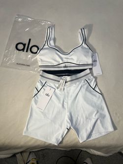 White Alo Set Size:Medium