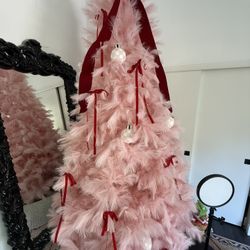 9’ Foot Tall Pink Pampas Christmas Tree