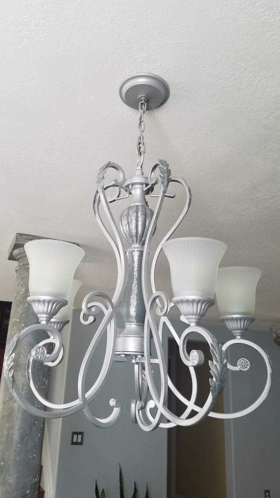 Hampton bay chandelier