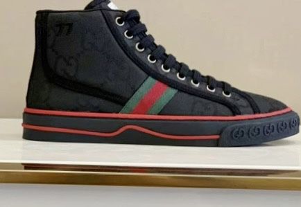 Gucci “Off The Grid” 1977 Tennis Shoe- Men’s Size 7