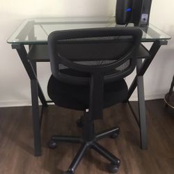 Desk with Chair 