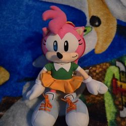 GE Classic Amy Plush