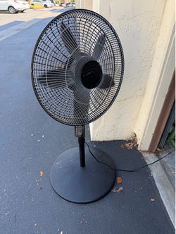 Lasko Oscillating Pedestal Floor Fan