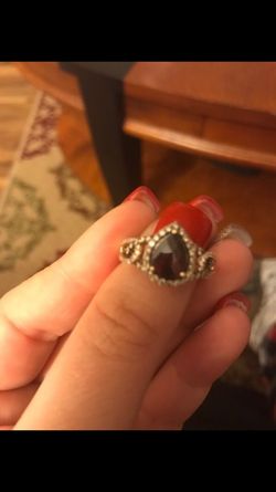 Levian ring