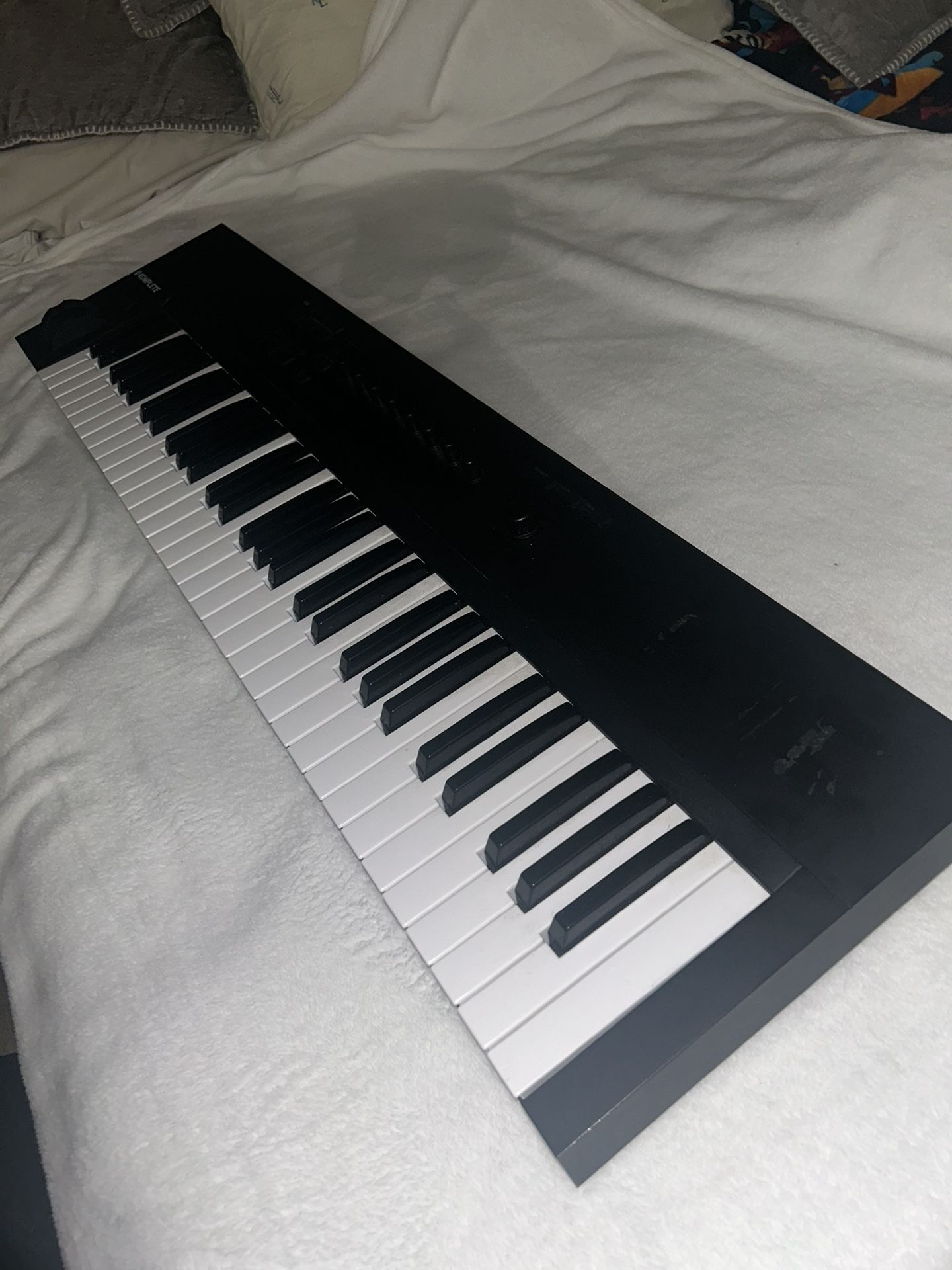 Komplete Piano w/ stand