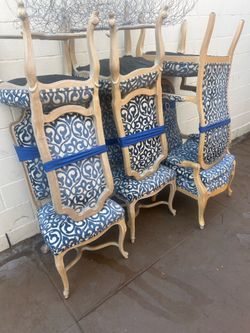 6 Upholstered Chairs – Excellent Condition