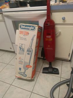 DeLonghi SuperScopa vacuum