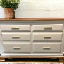 Matching Dresser And Nightstand Set