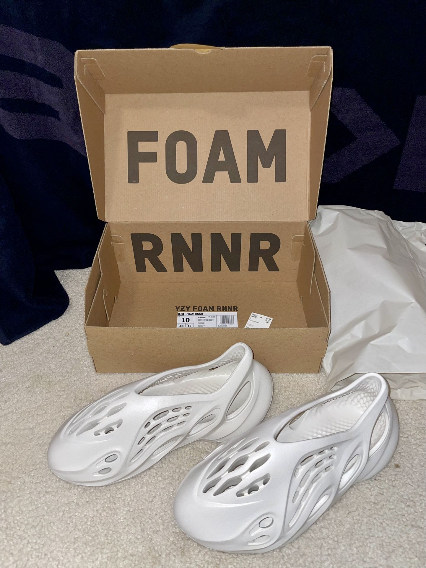 Yeezy Foam RNNR Ararat