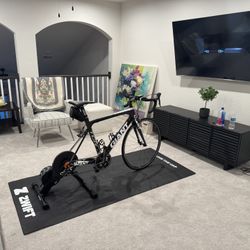 Giant TCR Advanced fiber triathlon buke With Zwift Kickr Core And Mat