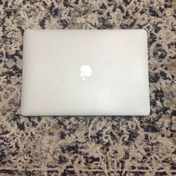 MacBook Air 2020 Price is Negotiable 