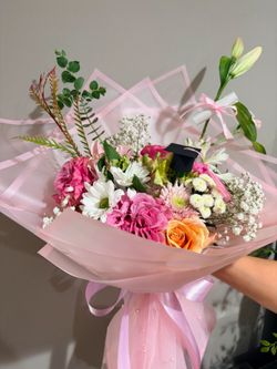 Flower arrangements for graduation