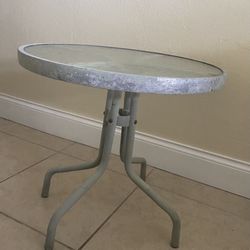⭐️ GLASS TABLE $5 ⭐️