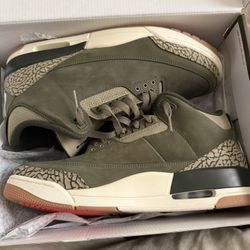 Jordan 3s 