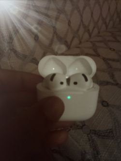 Airpods 4