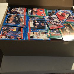 Shoebox of common baseball cards