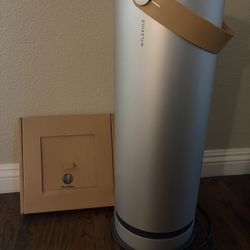 Molekule Air Purifier With Unused Filter